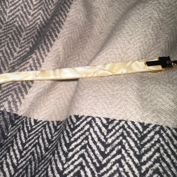 Green Cartier Gold Glasses - Picture 3 of 3